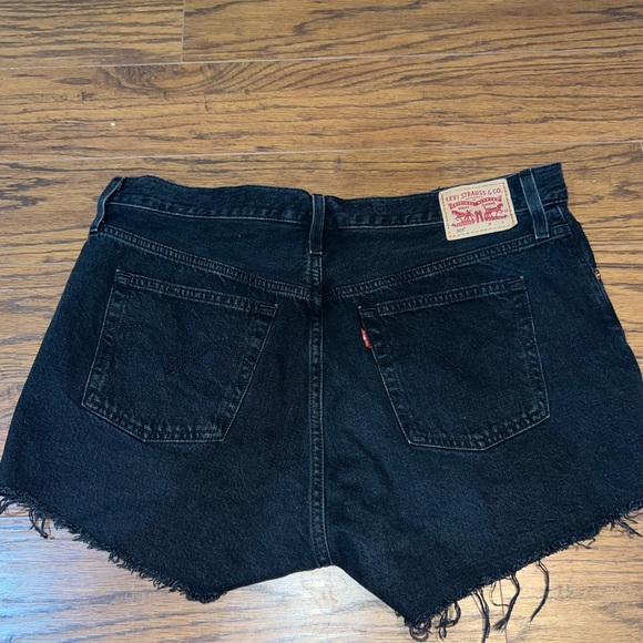 Black Levi button up shorts size W34 - Picture 2 of 4